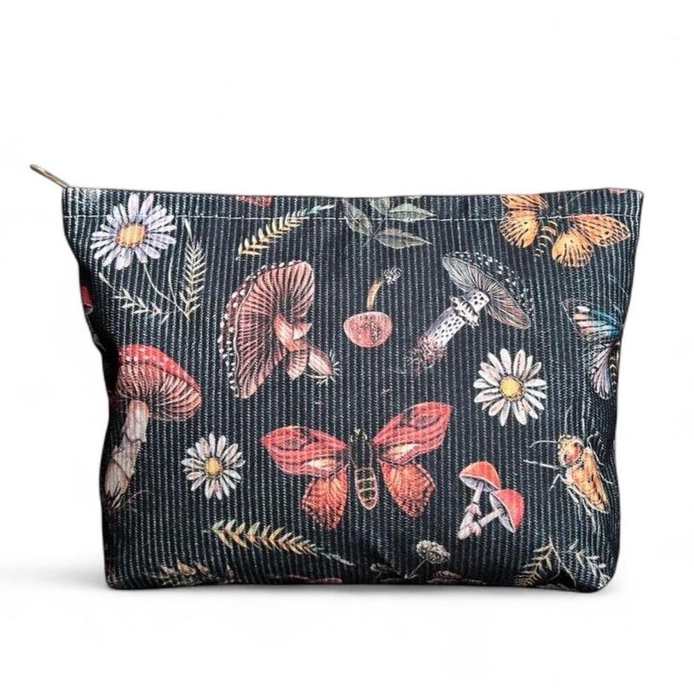 Botanical Mushroom Butterfly Zipper Organizer Nature Aesthetic Bag - Picture 2 of 4